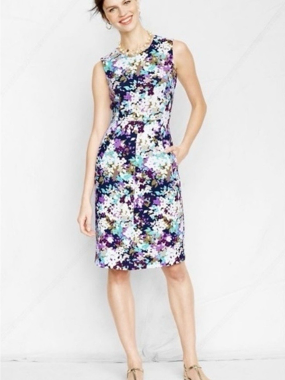 Lands End women’s size 10 knee length floral sleeveless sheath dress w/pockets